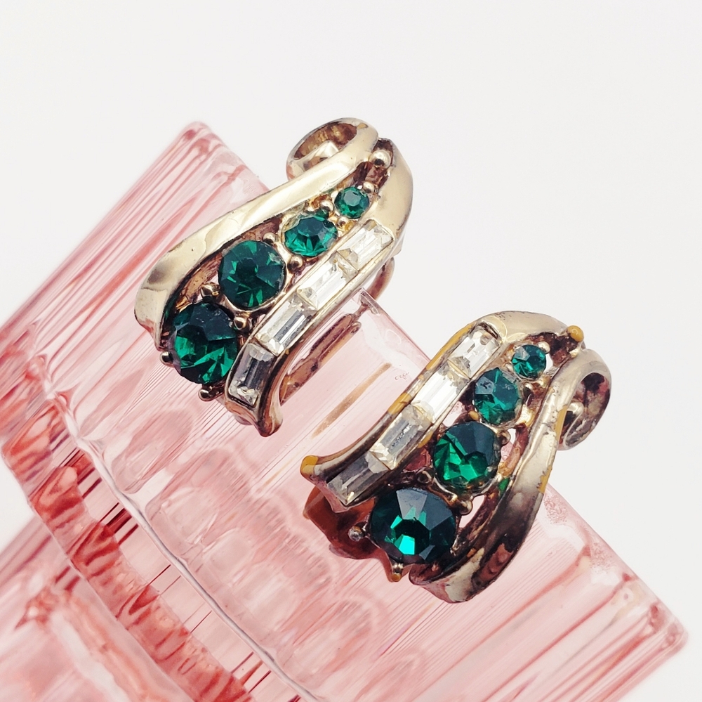 0022 Vintage Coro Green and Clear Rhinestone Clip Earrings